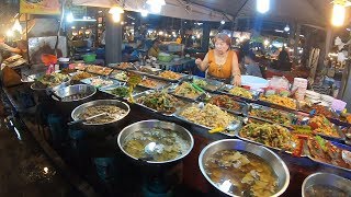 Pattaya - Night Market on Teprazit - Thailahd