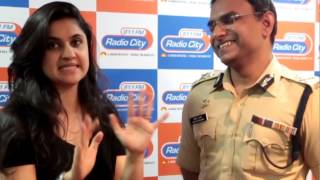 RJ Archana Pania with JT. Commissioner Police (Traffic) Mr. Milind Bharambe