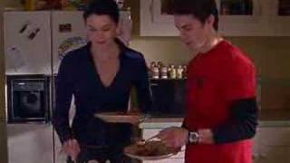 Lorelai and Jess -- civilized conversation.