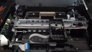 Принтер hp 5525 не печатает черным цветом. Чистка печатающей головки.
