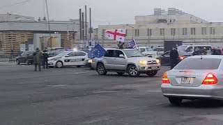 სააკაშვილის მომხრეებმა რუსთავის ციხესთან აქციები ყოველდღიურად აქციეს