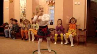 Танец "Хула-Хуп"