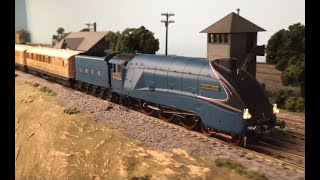 LNER A4 #4468 "Mallard", Hornby Super Detail, Aftermarket TTS, Custom Lamps