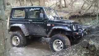 Suzuki Samurai offroad full lock Krosno Beskid Niski