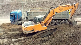 Bagger - Excavator in action ☆ Koparki ☆ รถขุด ☆ Budowy Łodzi ᴴᴰ