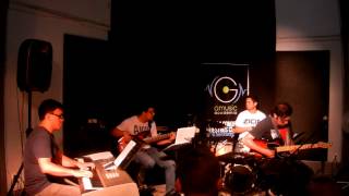 Ivan Monsalvez en academia Gmusic