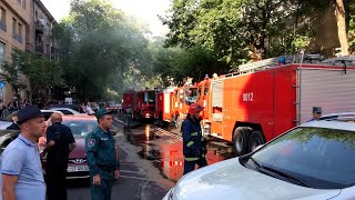 Крупный пожар в центре Еревана: сгорела крыша жилого дома