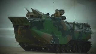Американский БТР-амфибия AAV7