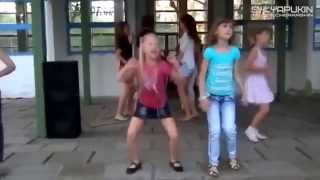 Танцуют Все!Танцы под русскую народную!Ремикс!Russian dance.