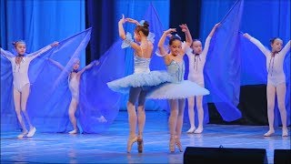 Красивый танцевальный номер с крыльями. Юбилей гимназии 2017