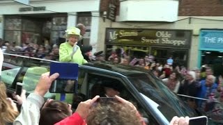 Múltiples festejos en Gran Bretaña por el cumpleaños 90 de la Reina Isabel
