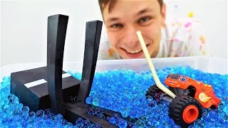 Вспыш убегает от Эндермена! Машинки и игры Майнкрафт.