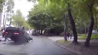 Боксер олимпиец Миша Алоян попал в ДТП в Новосибирске на Audi A6