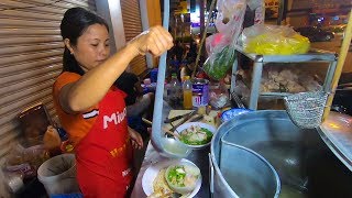 Mùng 5 Tết bất ngờ phát hiện quán hủ tiếu gõ cực ngon ăn 30k/tô trên vỉa hè Sài Gòn