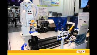 RGK夾爪王 V S YASKAWA 台灣珊華科技ˋ 伺服馬達高腳杯平移應用 RGN兩爪夾持 2015 08台灣台北自動化大展-- RGN V.S. YASKAWA