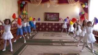 заводная ритмческая постановка султанчиками в детском салу
