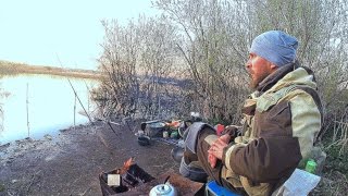 Рыбалка с ночёвкой на закидушки,донки,фидер.Ловля шикарного Карася и Ротан-Мутант.