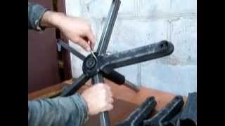 Ремонт офисного стула. Снять с крестовины чехлы