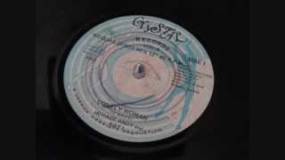 Lonely Woman - Horace Andy & Ray I (Extended DJ)