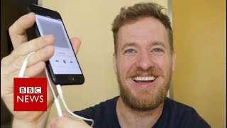 iPhone hacker puts headphone jack back - BBC News