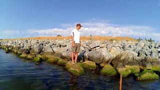 Выживание на берегу Черного моря. Ловим рыбу на уху. Морская рыбалка