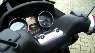 Piaggio MP3 500 LT Business-11 Roller/Scooter Anleitung 2011