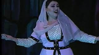 "Gəlin qayası" operası