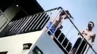 Элджей голый в Тайланде отдыхает , девушка элджея снимает