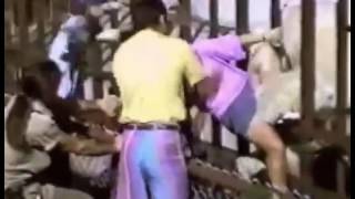 Ужасающие видео Белый медведь напал на человека