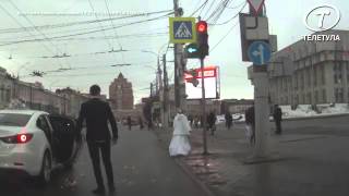 Невеста избила жениха букетом и сбежала :D