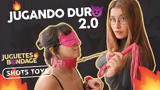 PROBANDO JUGUETES DUROS CON UNA AMIGA. KIT BONDAGE DE SHOTS.
