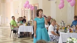 Мама спела на свадьбе сына