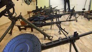 Самая большая коллекция оружия времен ВОВ, изъятая полицией у черных копателей!