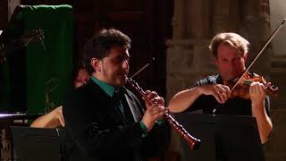 Vivaldi. Oboe Concerto a minor RV461 with Baroque Oboe