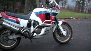 Honda Africa Twin XRV 750 RD04. Walkaround.