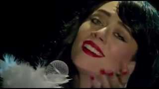 Demet Evgar - Bir çapkına yangınım