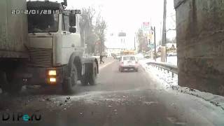 Водитель фуры без тормозов