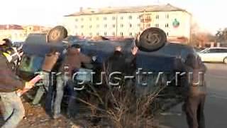 В Улан-Удэ перевернулся пассажирский микроавтобус