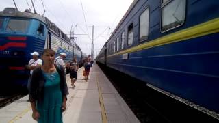 Прибытие 281/282 поезда "Хмельницкий - Геническ" на ст. Геническ.