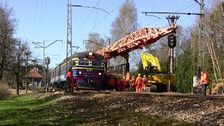 Электропоезд ЭР2-1294 и кран УК-25/19 в о.п. Рахумяэ / ER2-1294 and track-crane UK-25/19 at Rahumäe