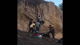 比叡 星やどり 初段【クライミングチャンネル】外岩ボルダリングの動画・トポはクライミングチャンネル 【Climbing Areas and Boulders in Japan】