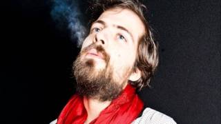 B Fachada - "A'deus Pátria e Família"