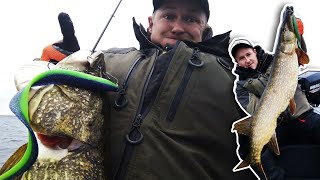 ТРОФЕЙНЫЕ ЩУКИ озера Нарочь осенняя ловля на крупные силиконовые приманки в межсезонье