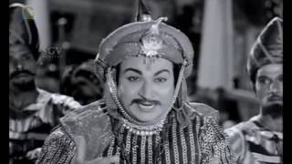 Dr Rajkumar Kannada Movie | Kitturu Channamma Old Kannada Historical Movie Scenes
