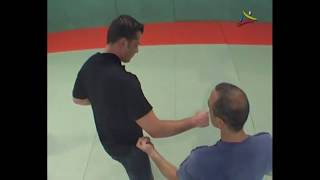 Приемы самозащиты в карате Шотокан
