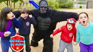 Un Gorila ? Aaahh!!!!??? Patrulla de Niños! ?
