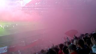 Somos de la gloriosa banda de Independiente + Ese cilindro lo llena Independiente HD