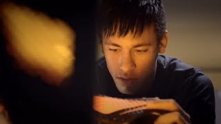 Neymar представляет новые бутсы Hypervenom!!!