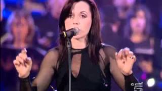 Dolores O'Riordan Gian Luca Terranova Adeste Fideles concerto di Natale 2005