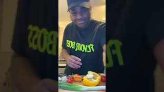 WORLD BOSS COOKING PROPER JAMAICAN CURRY CHICKEN!!! AFRICAN CHILD COULD NEVER COOK LIKE THIS?!